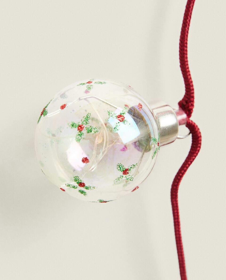 DECORATIVE CHRISTMAS BAUBLE GARLAND WITH LIGHTS