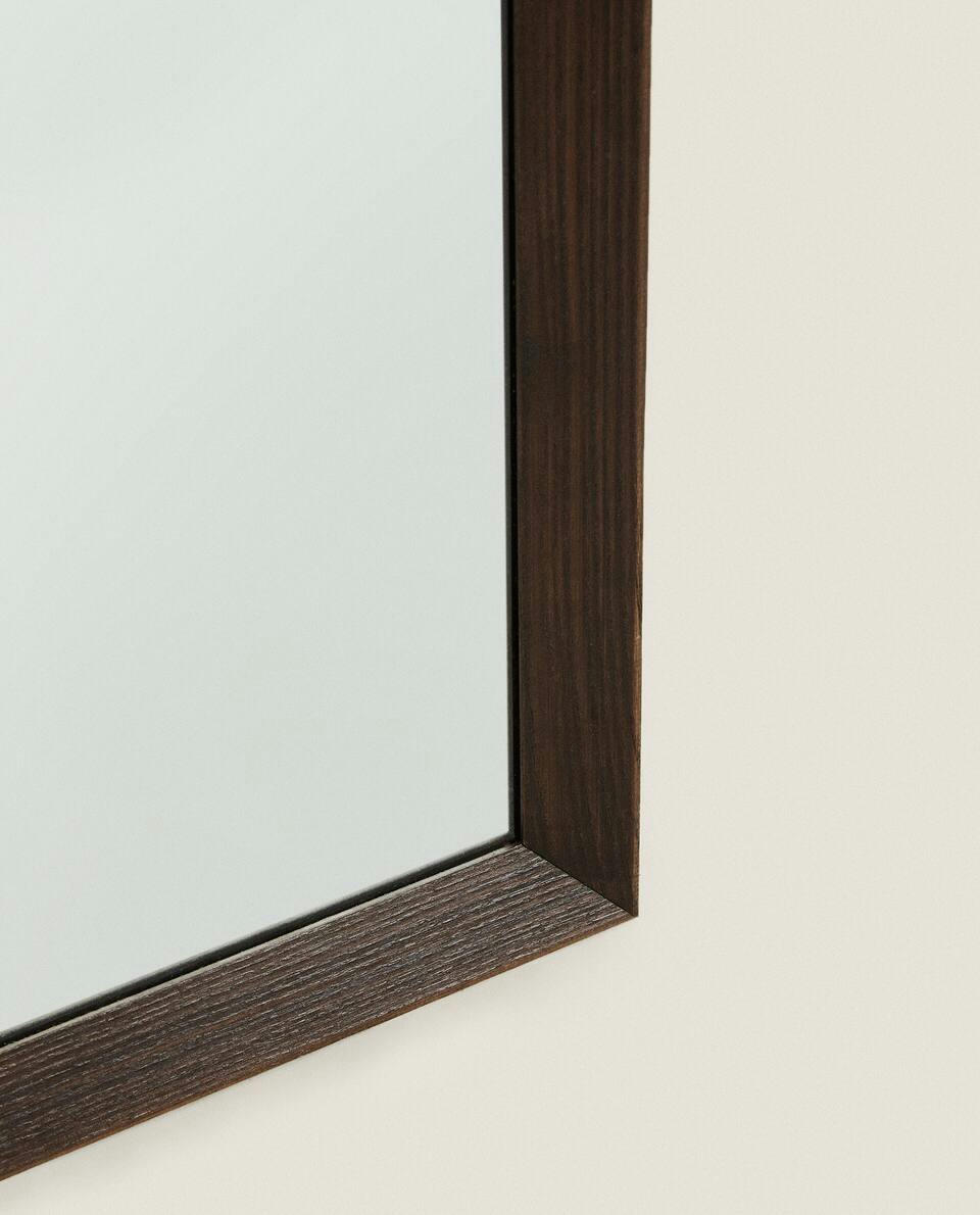WALL MIRROR WITH BEVELLED FRAME