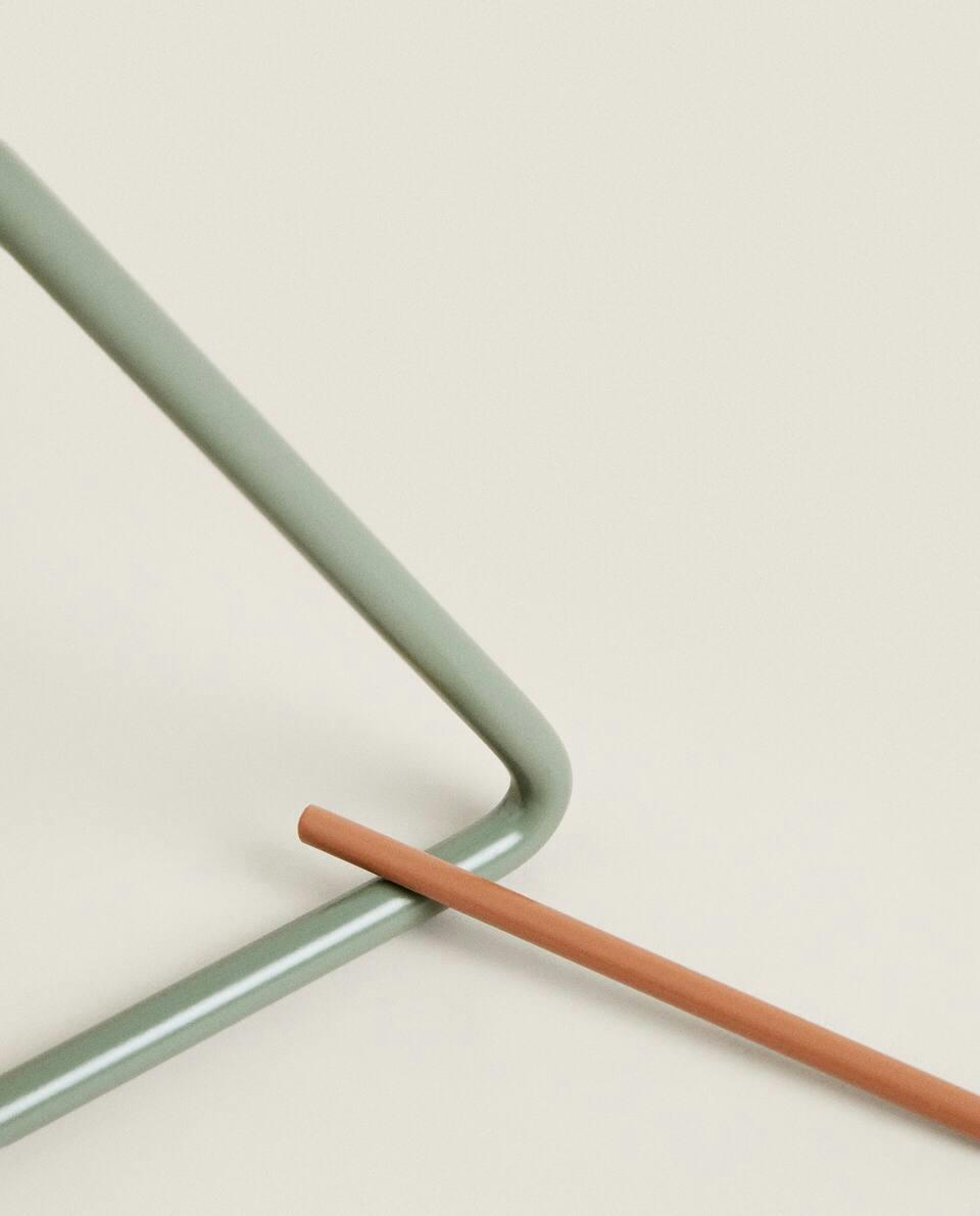 MUSICAL TRIANGLE TOY