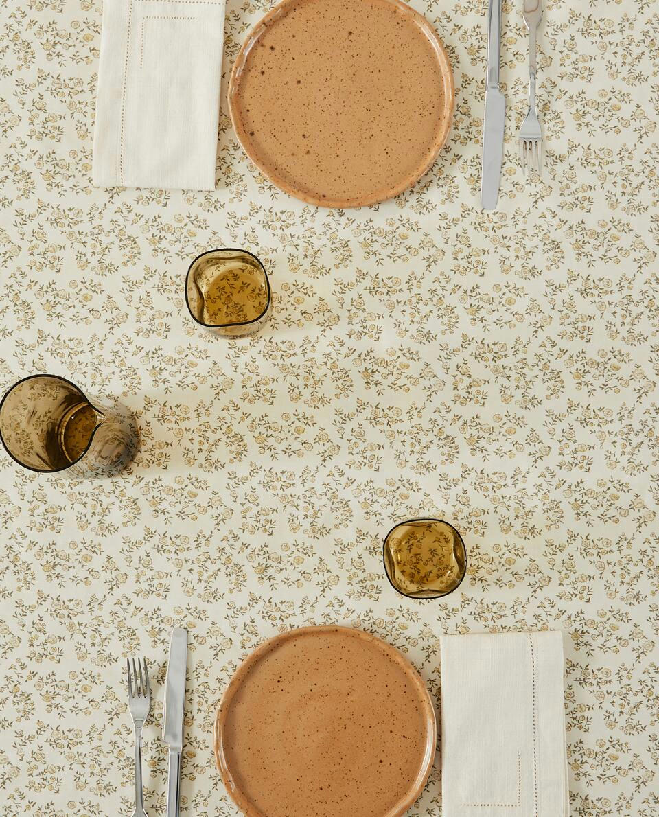 FLORAL RESIN TABLECLOTH