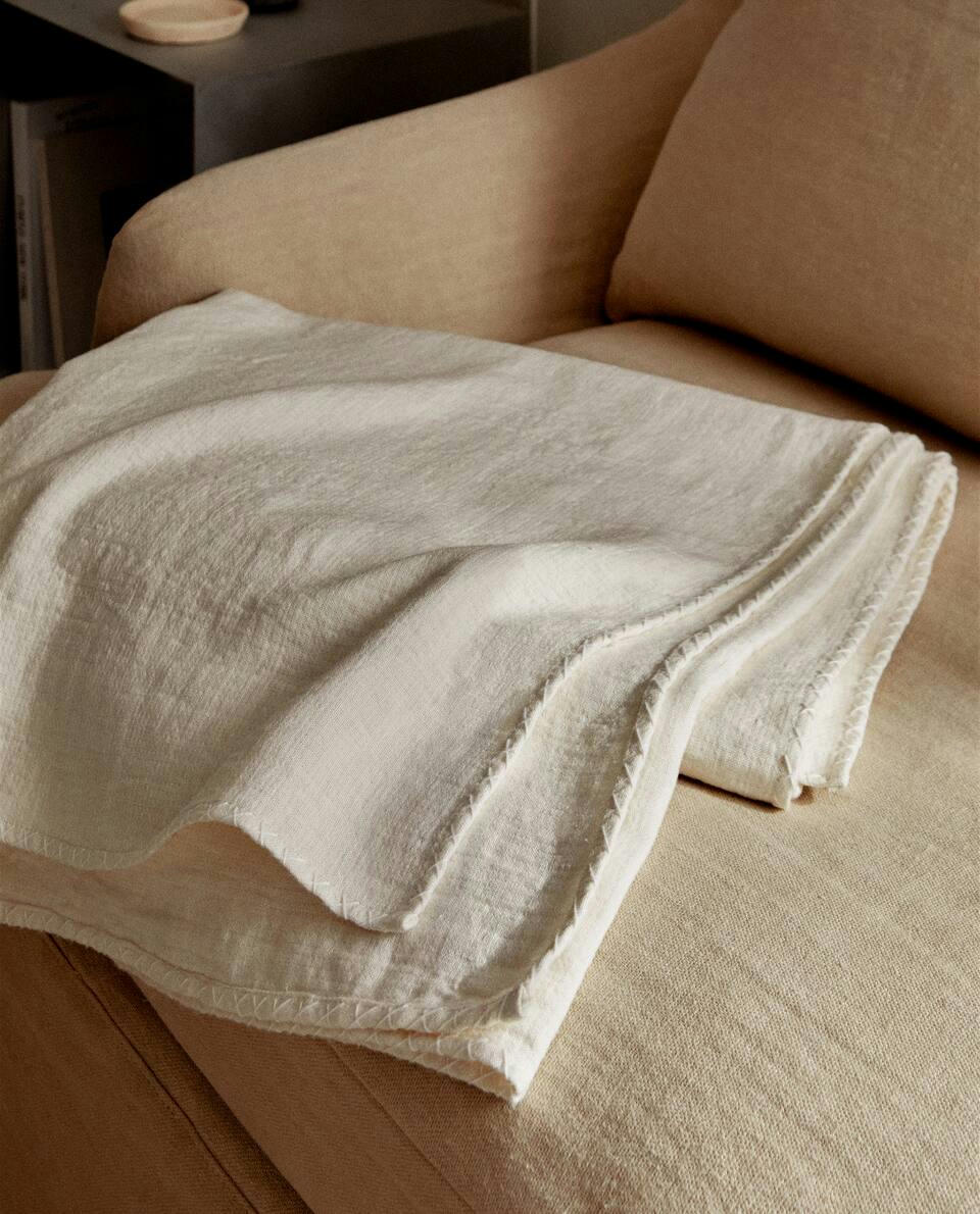 LINEN BLANKET