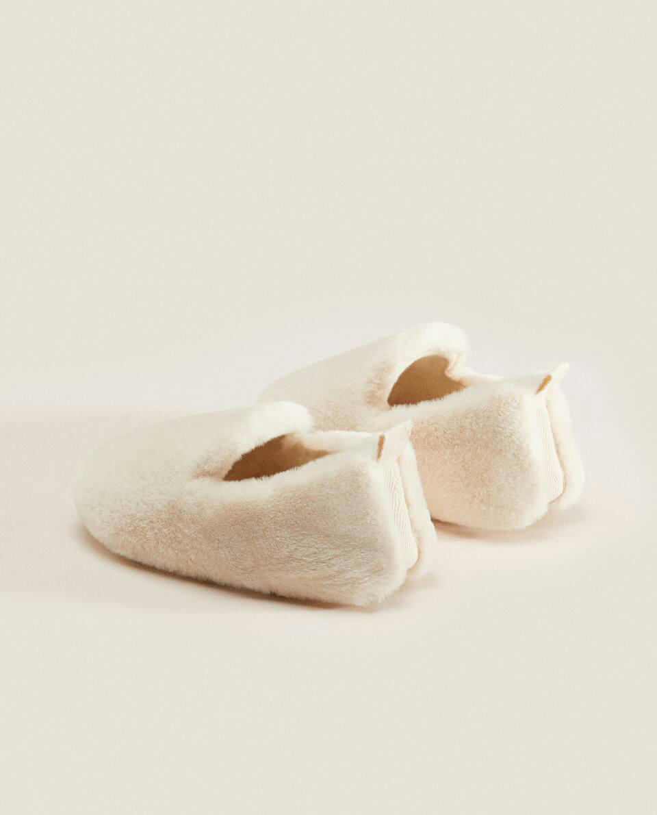 FAUX FUR SLIPPERS