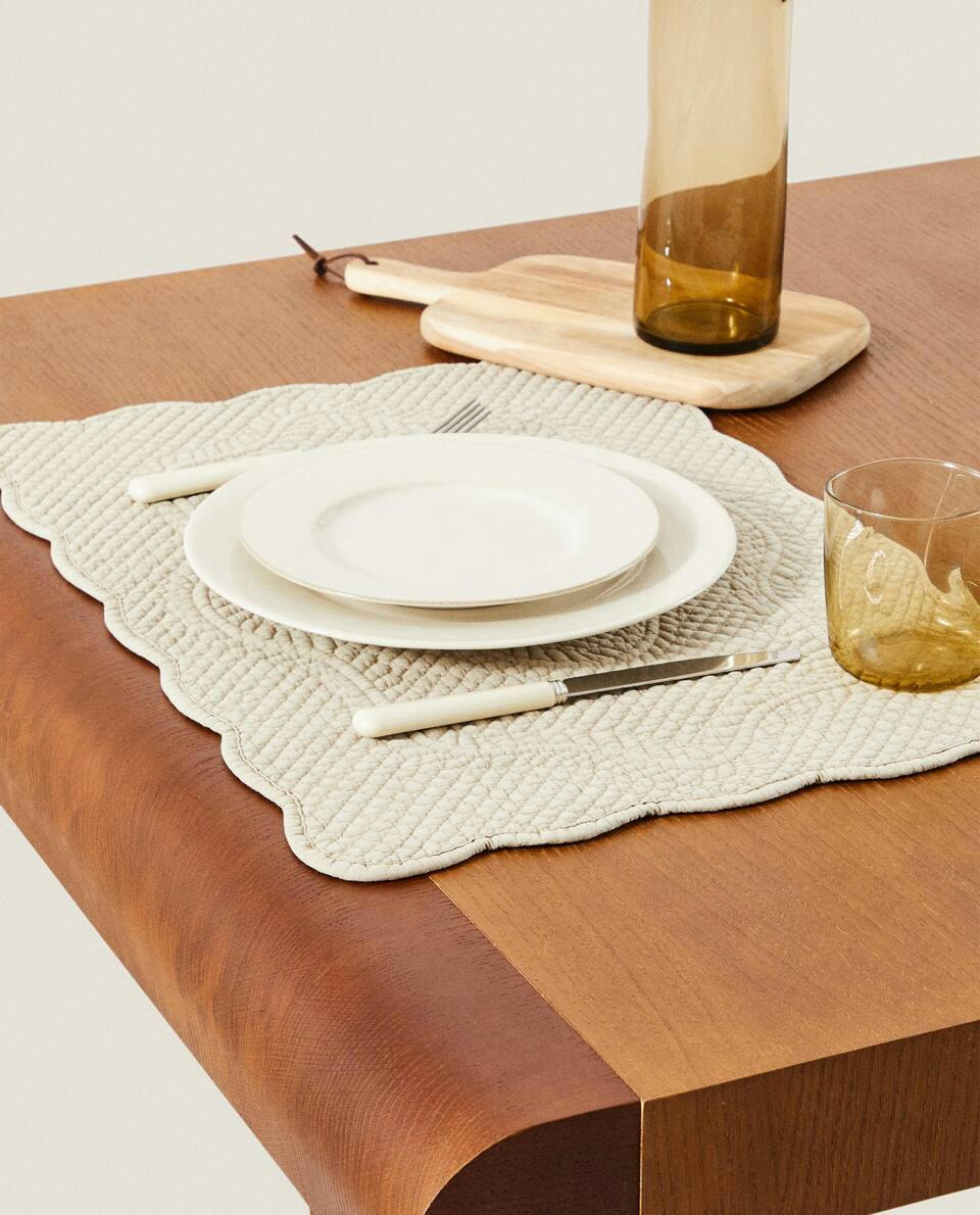 XL QUILTED PLACEMAT