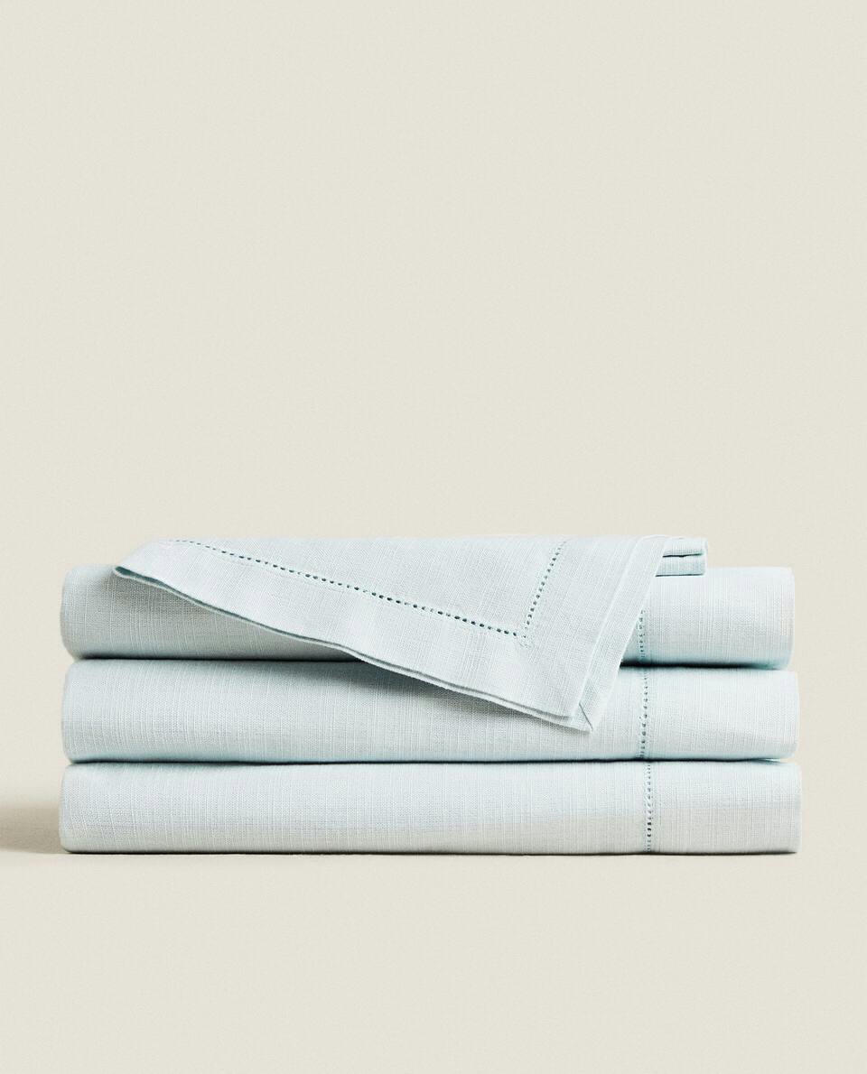 HEMSTITCHED TABLECLOTH