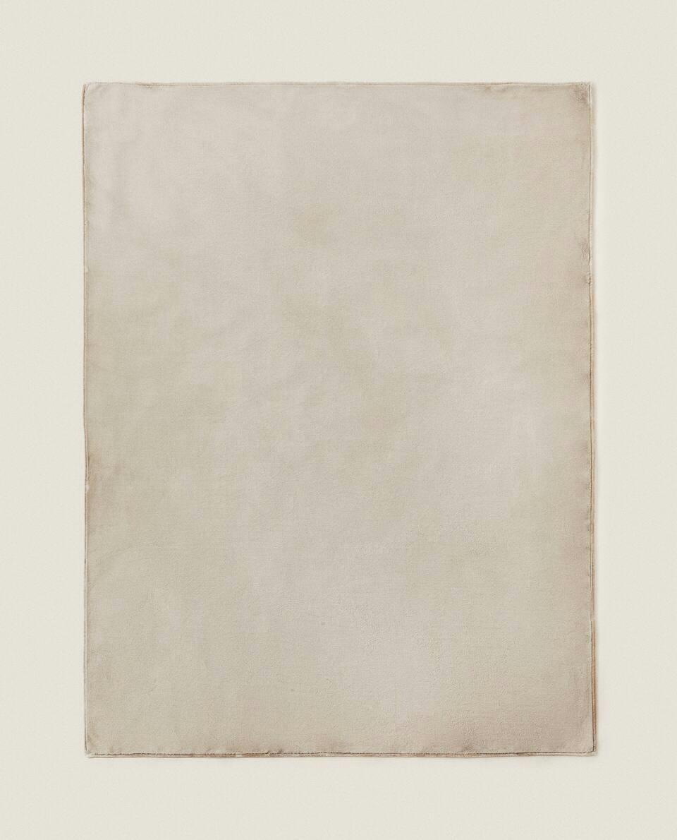 490 GSM SHORT FAUX FUR FLEECE BLANKET