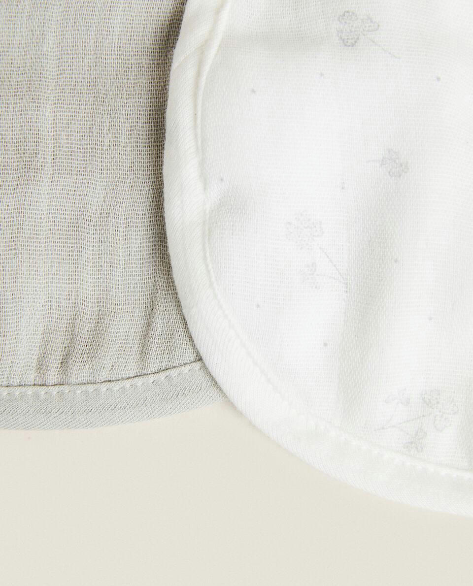 MUSLIN CLOVER BIBS (SET OF 2)