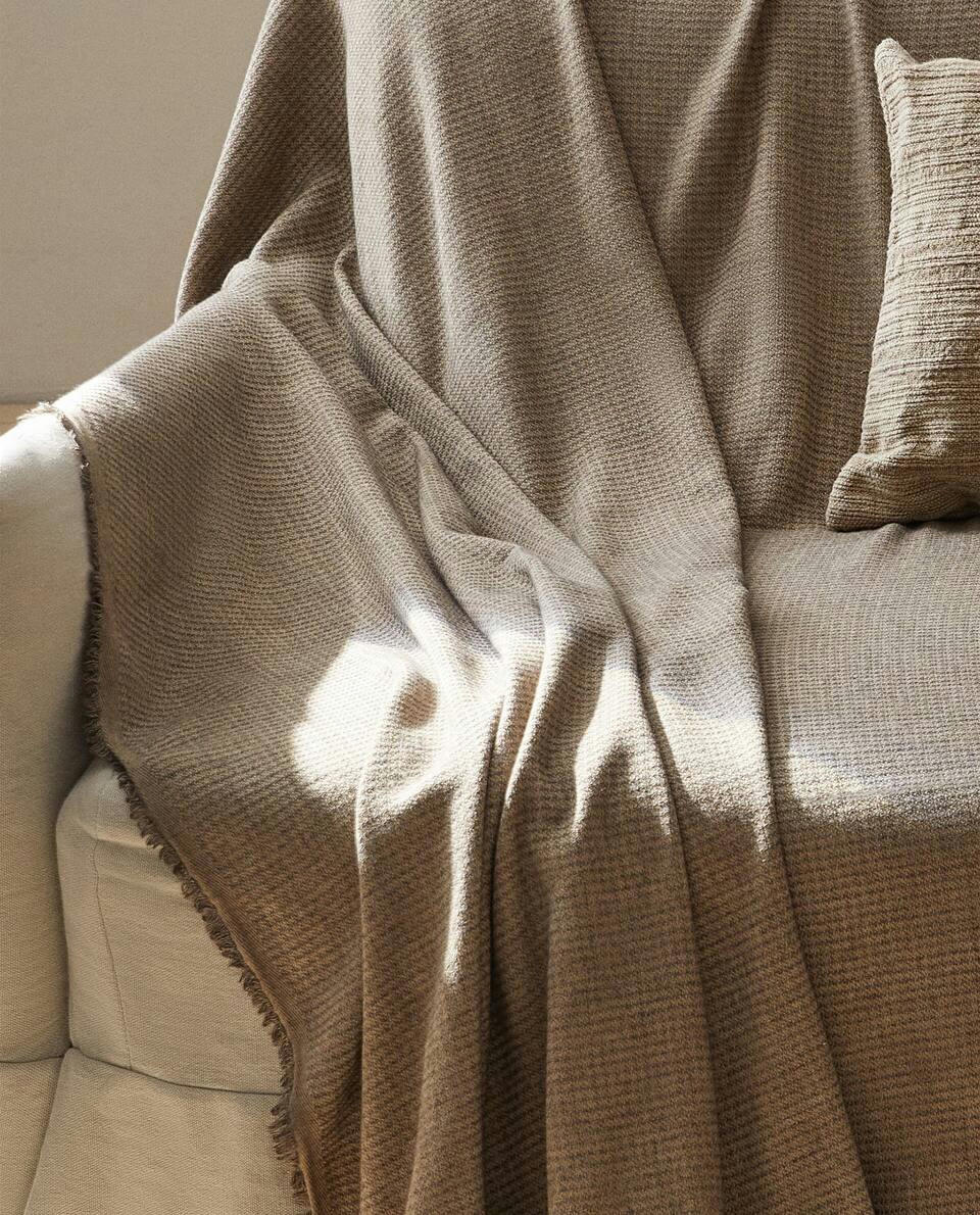 COTTON BLANKET WITH FRINGING