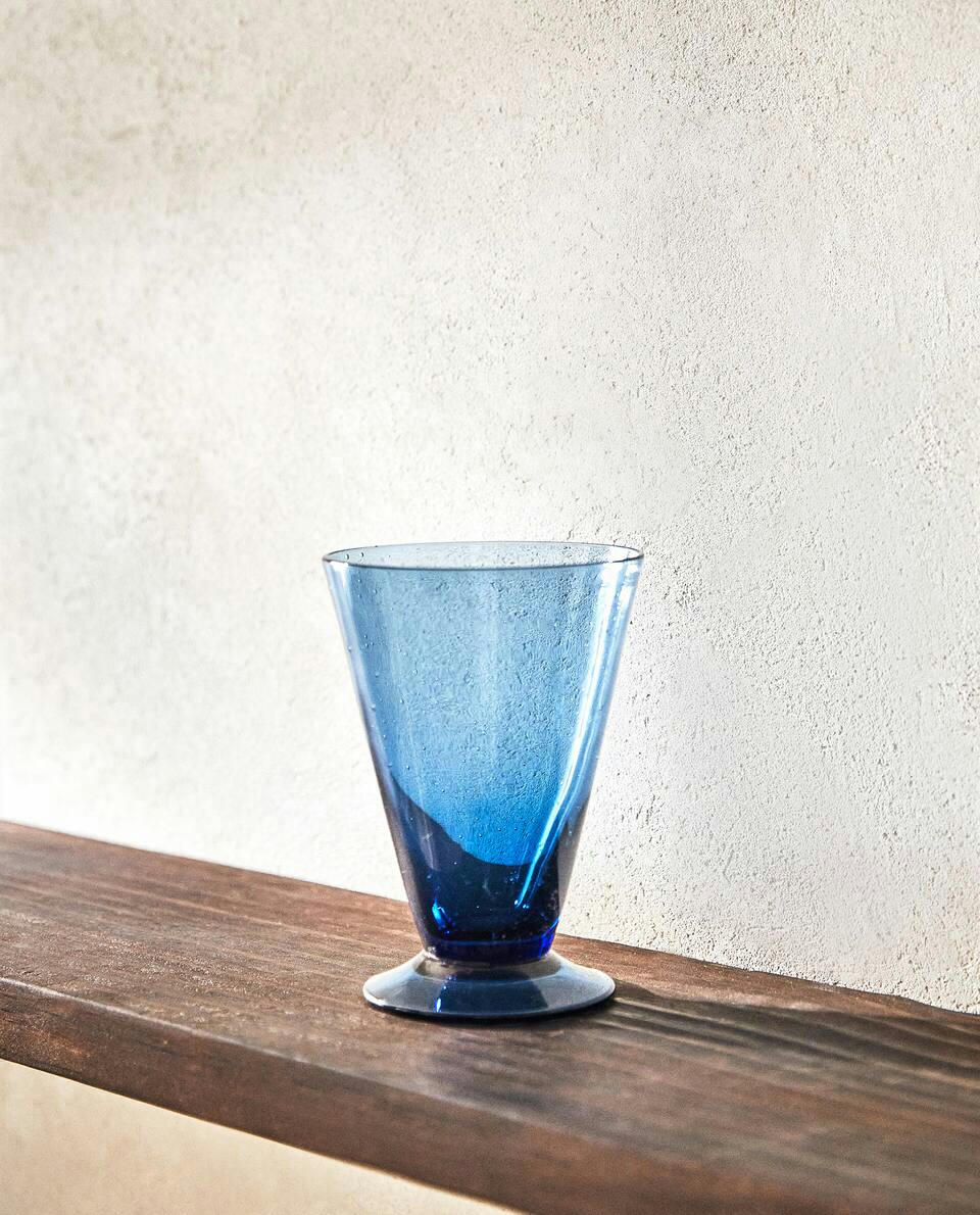 LARGE GLASS WITH BUBBLES