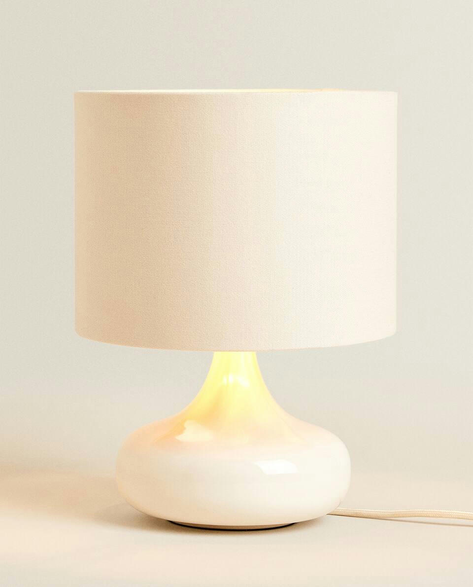 SMALL CERAMIC BASE LAMP
