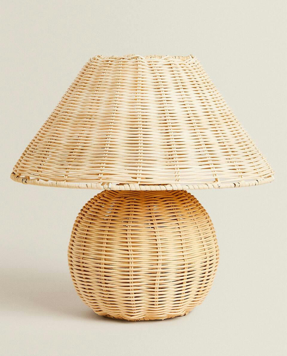 RATTAN LAMP