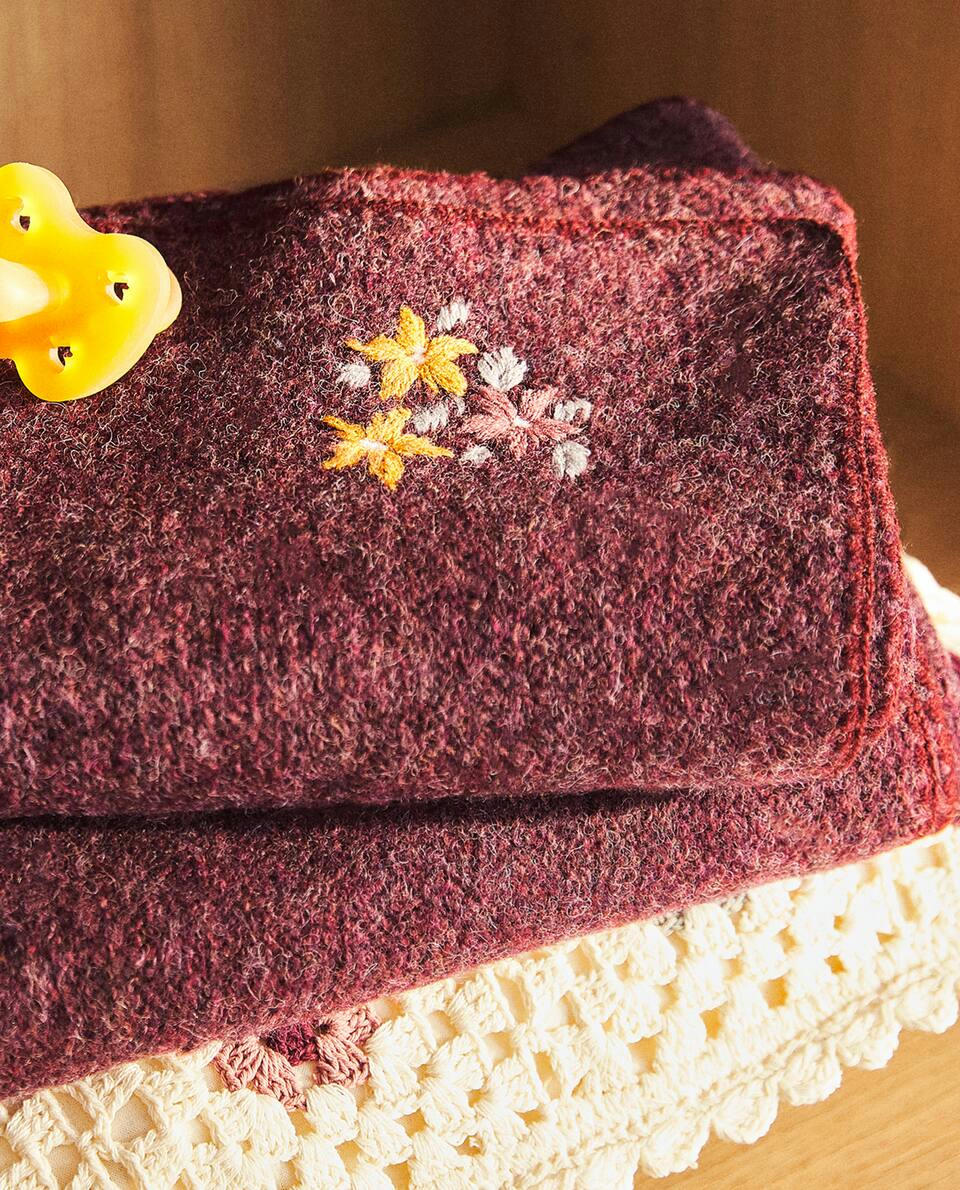 CHILDREN’S EMBROIDERED ALPACA BLEND BLANKET