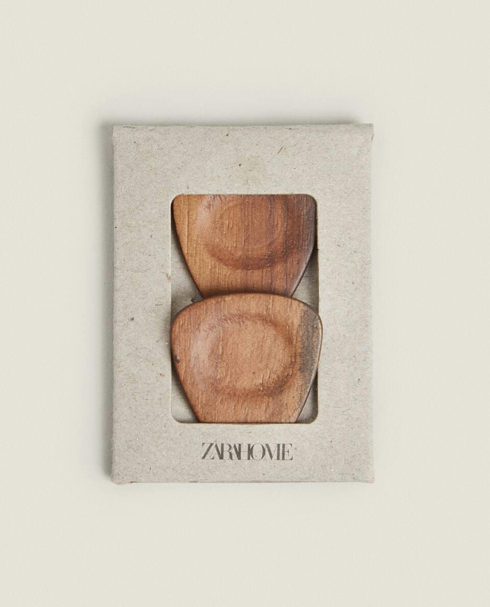 PACK OF WOODEN GUITAR PICKS (PACK OF 2)