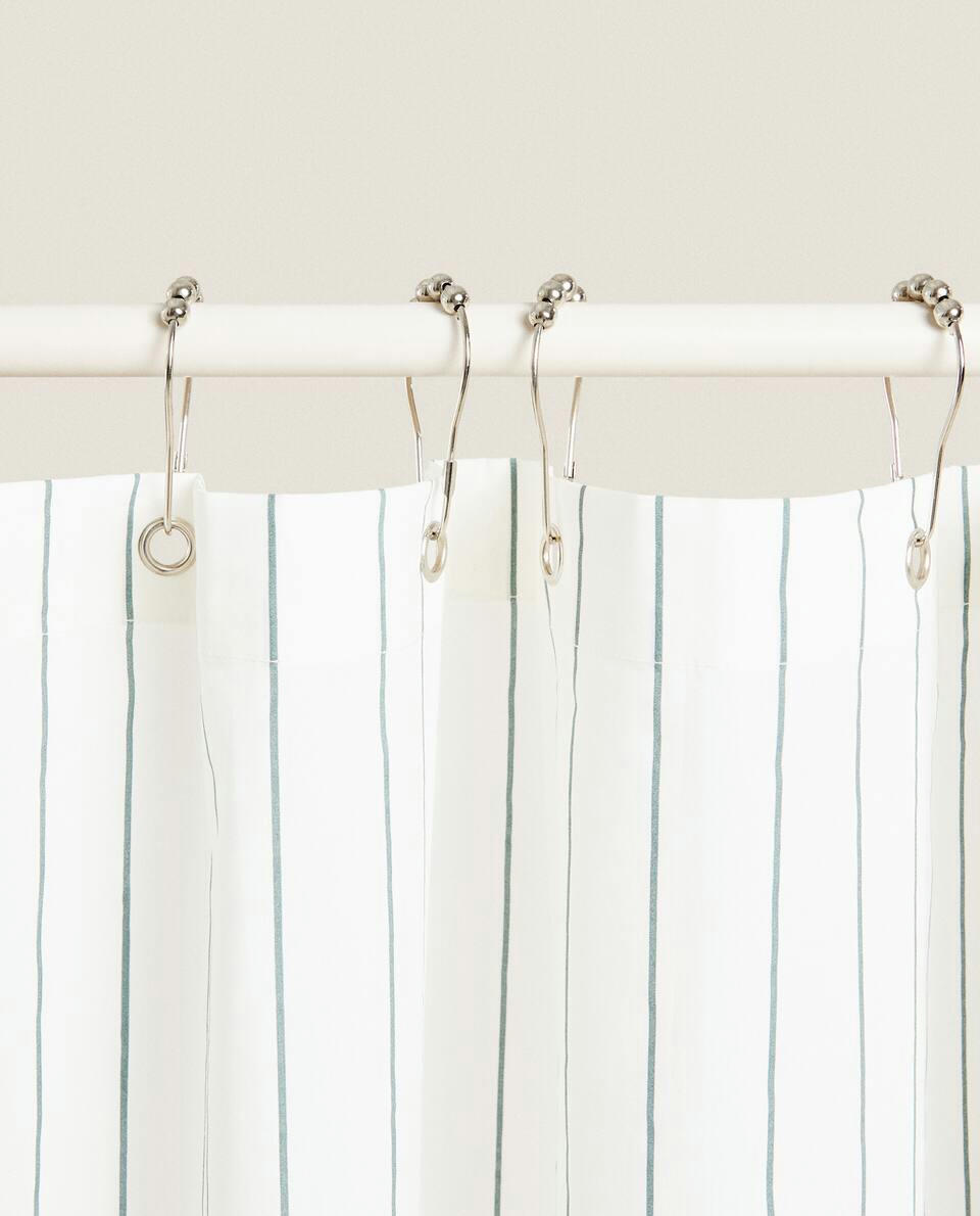 STRIPED SHOWER CURTAIN