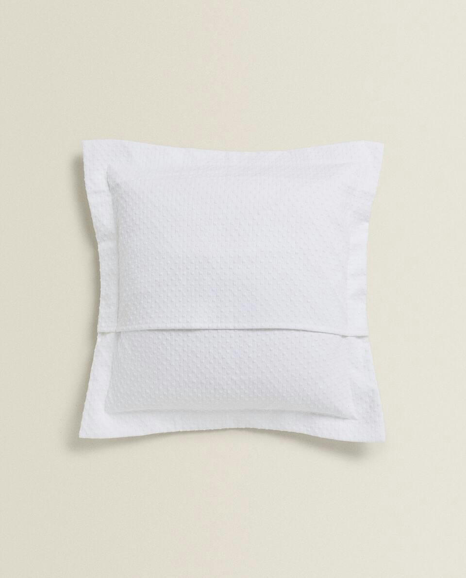 CUSHION COVER WITH POLKA DOT DESIGN