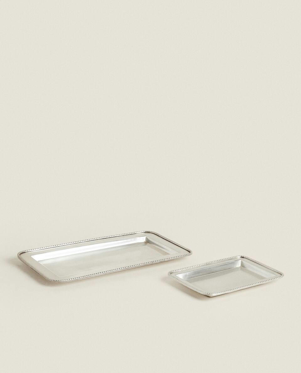 METAL TRAY