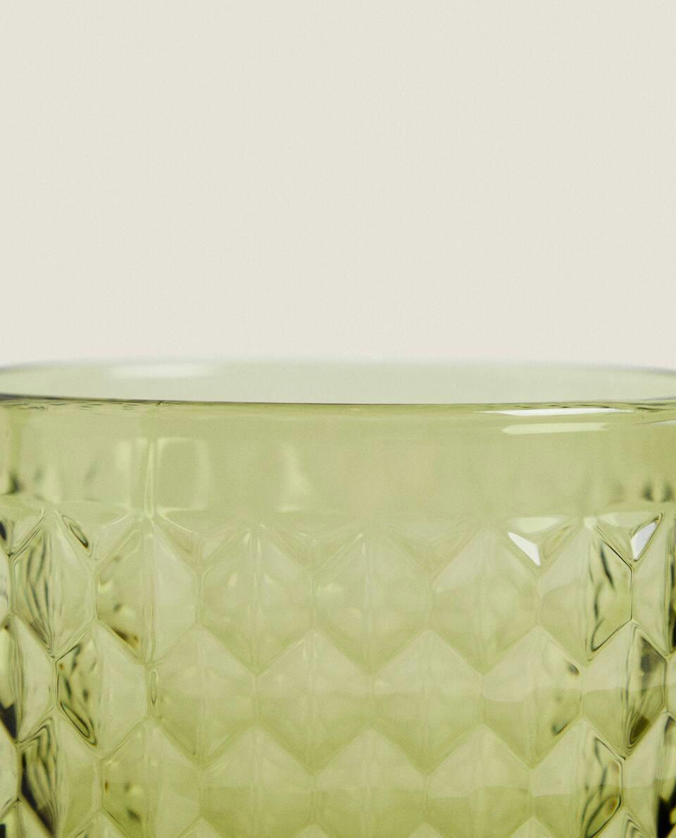 RAISED DESIGN GLASS JUG