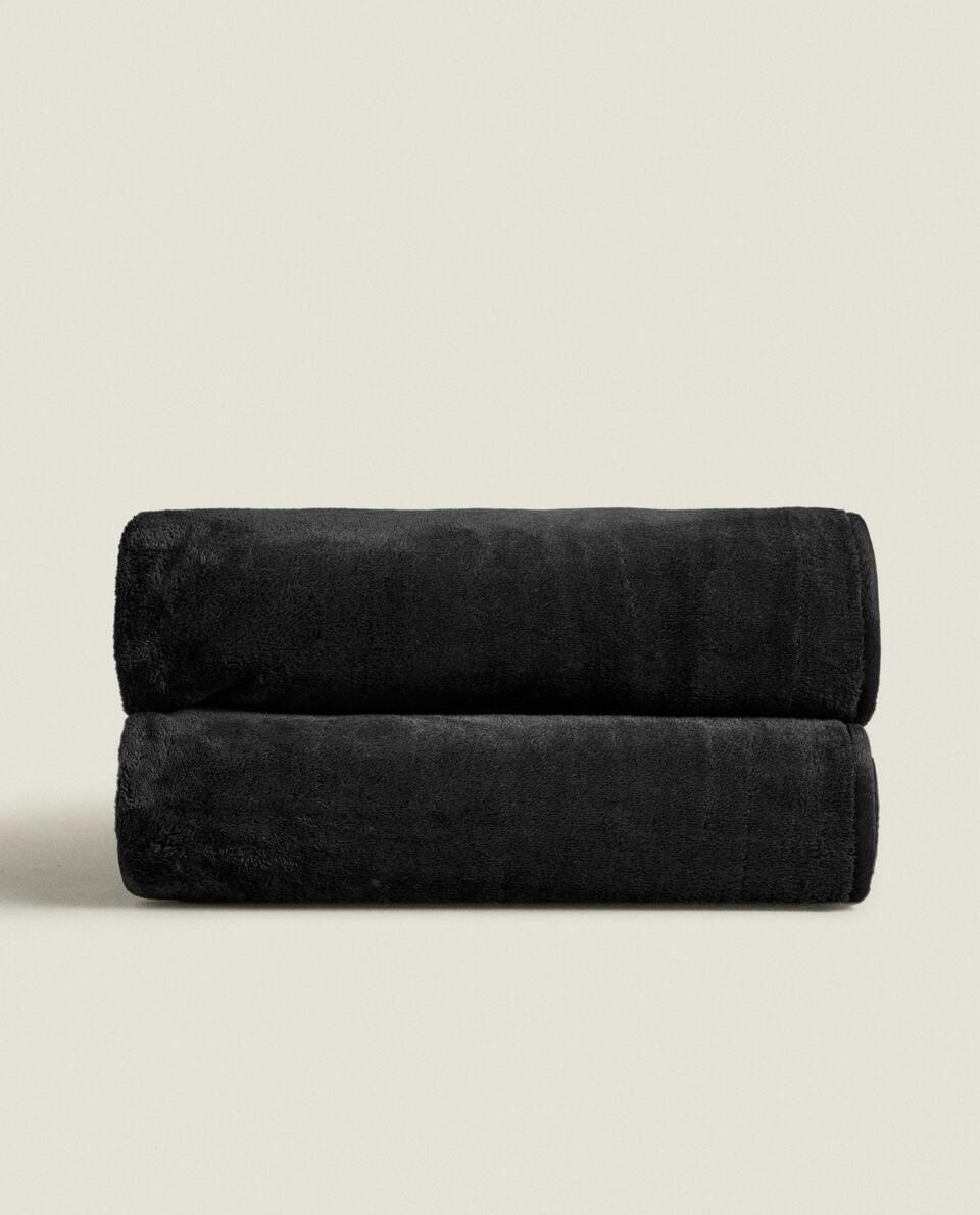 PLAIN FLEECE BLANKET