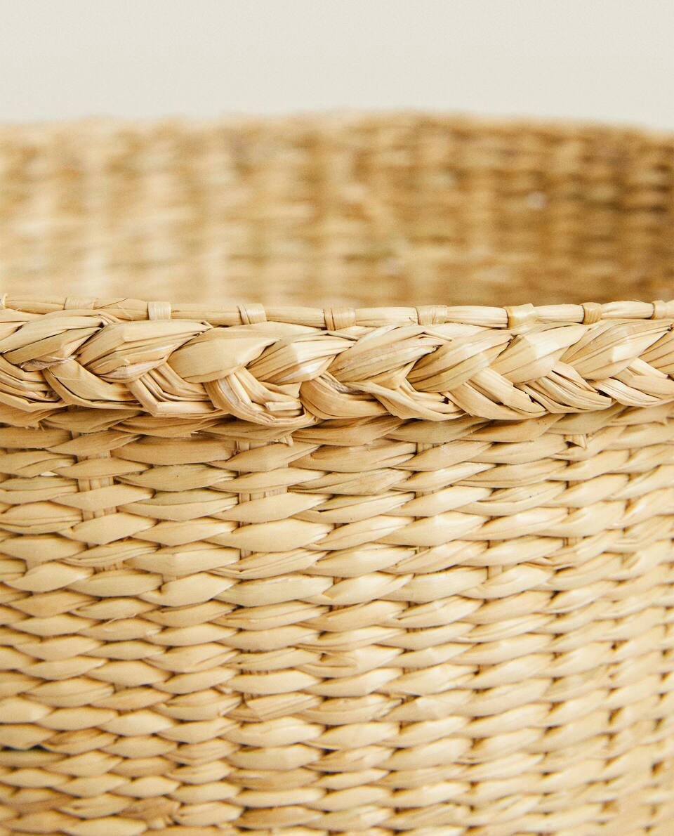 MEDIUM PLAITED PLANTER