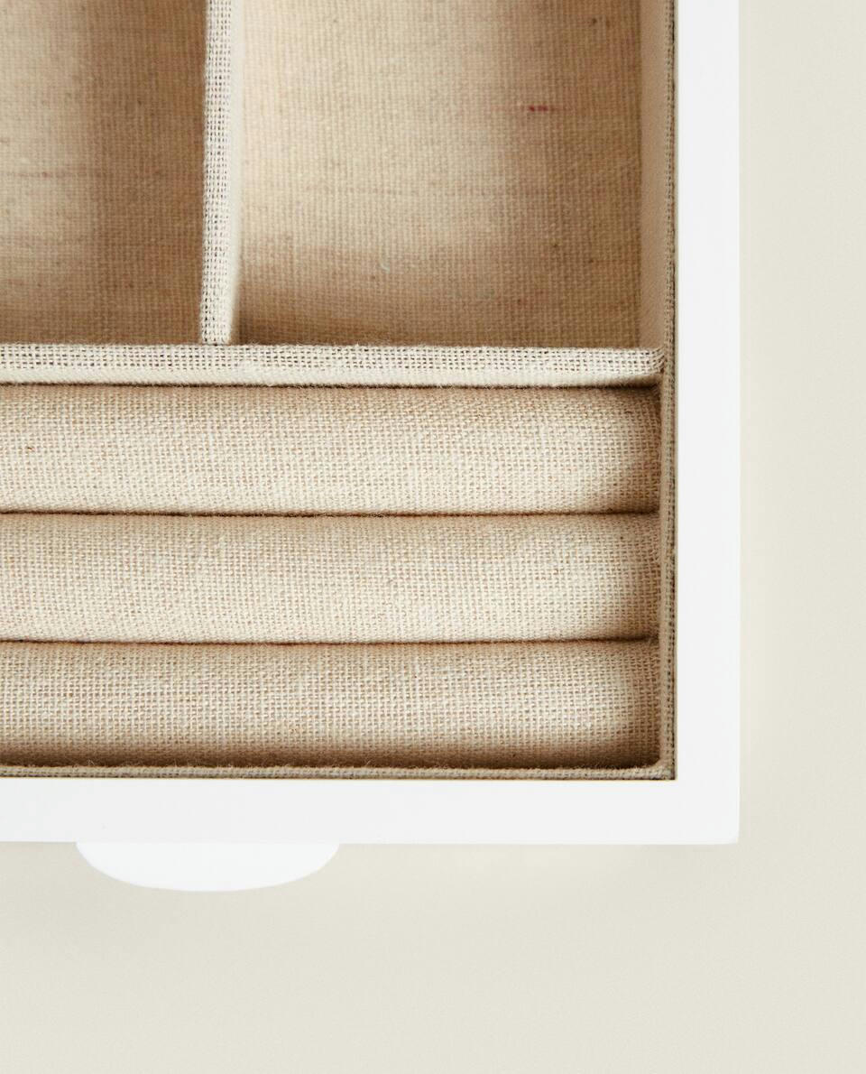 LACQUERED JEWELLERY BOX WITH DRAWER