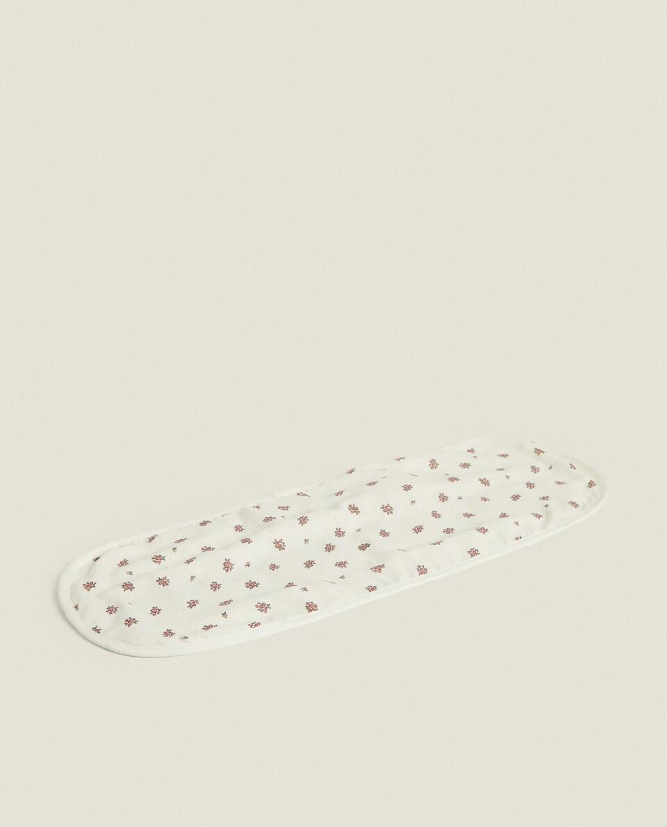 CHILDREN’S FLORAL PRINT SHOULDER BIB