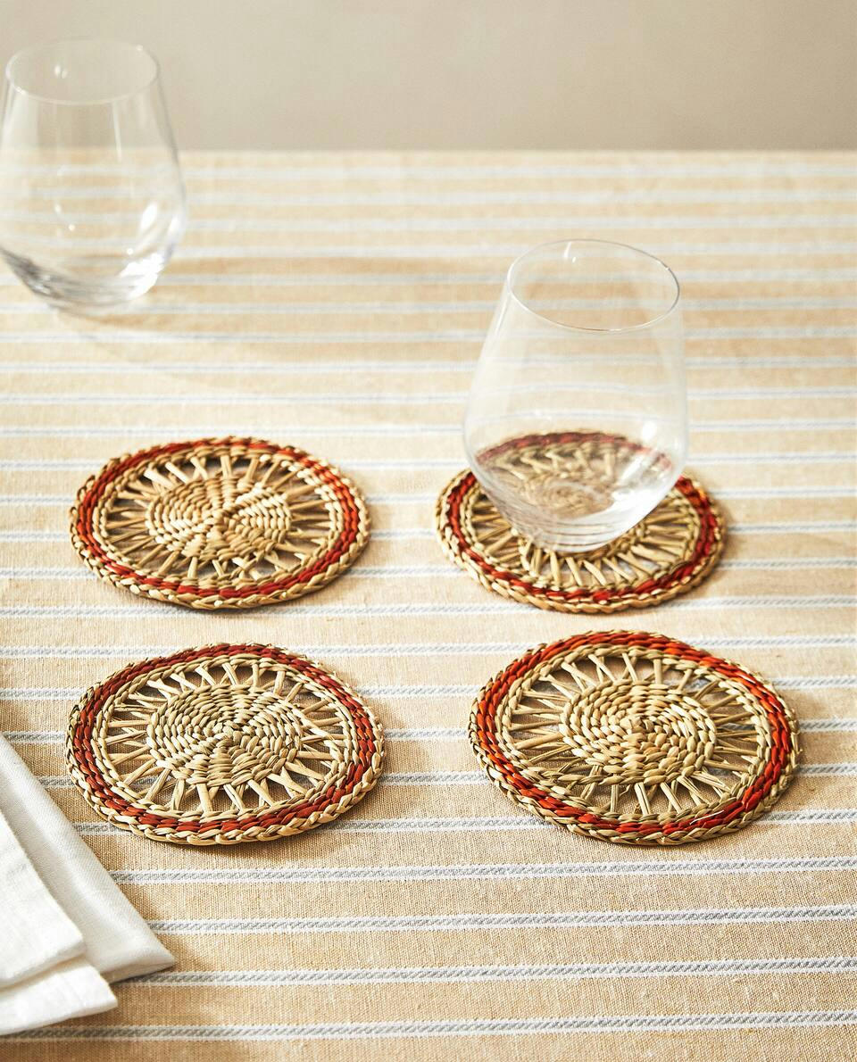ROUND COLOURED COASTERS (PACK OF 4)