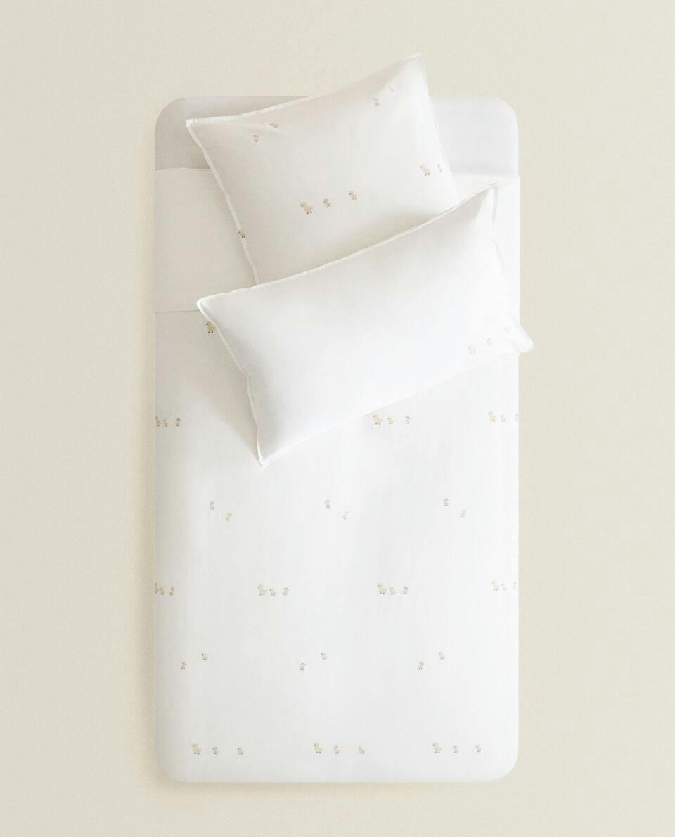 EMBROIDERED DUVET COVER