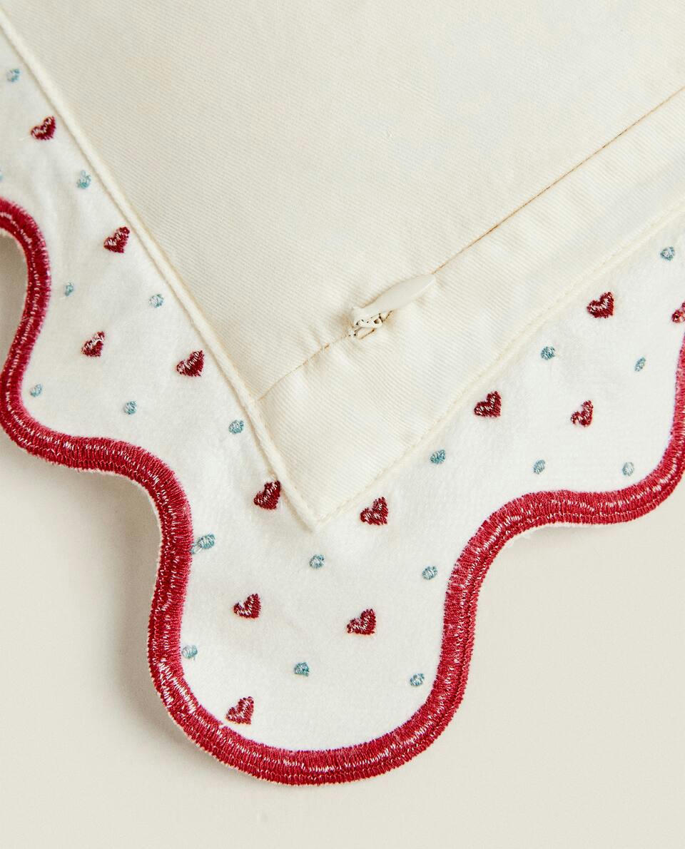 CHILDREN'S CHRISTMAS HEARTS COTTON CUSHION COVER