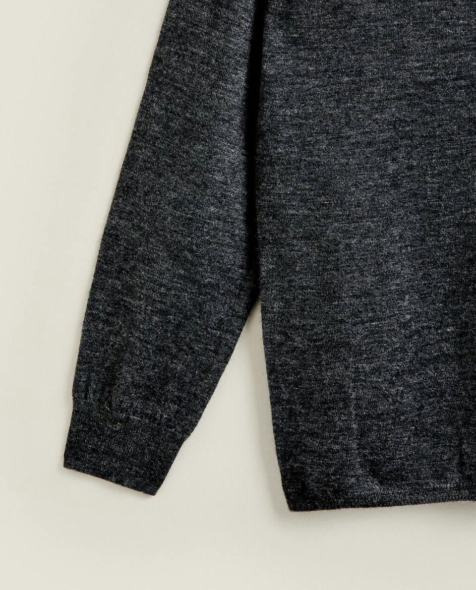 FINE CASHMERE SWEATER