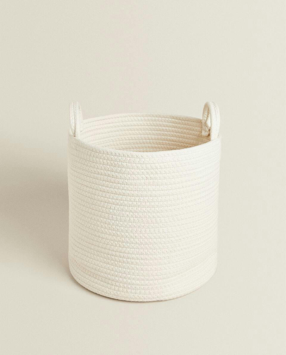 BASKET WITH HANDLES