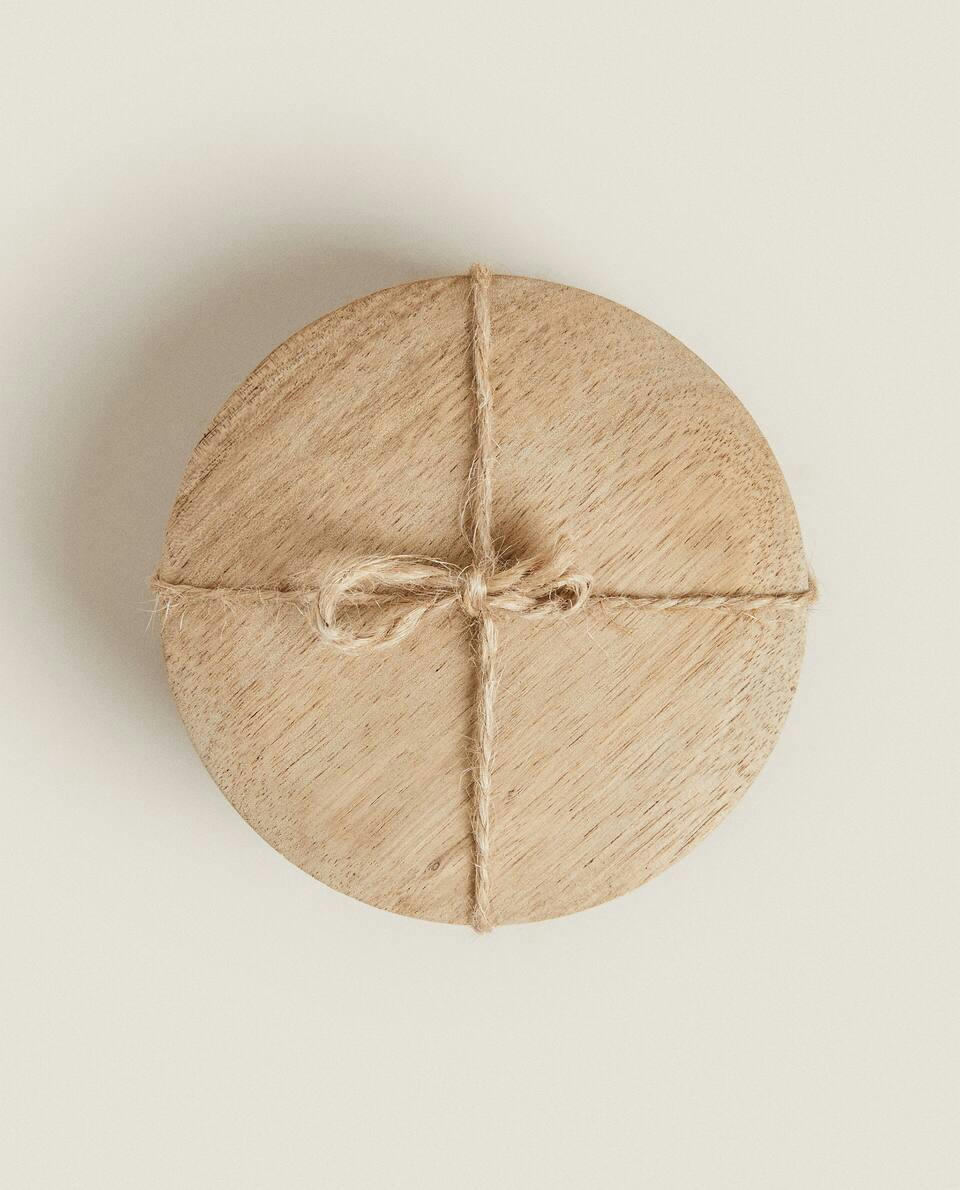 WOODEN COASTERS (PACK OF 4)