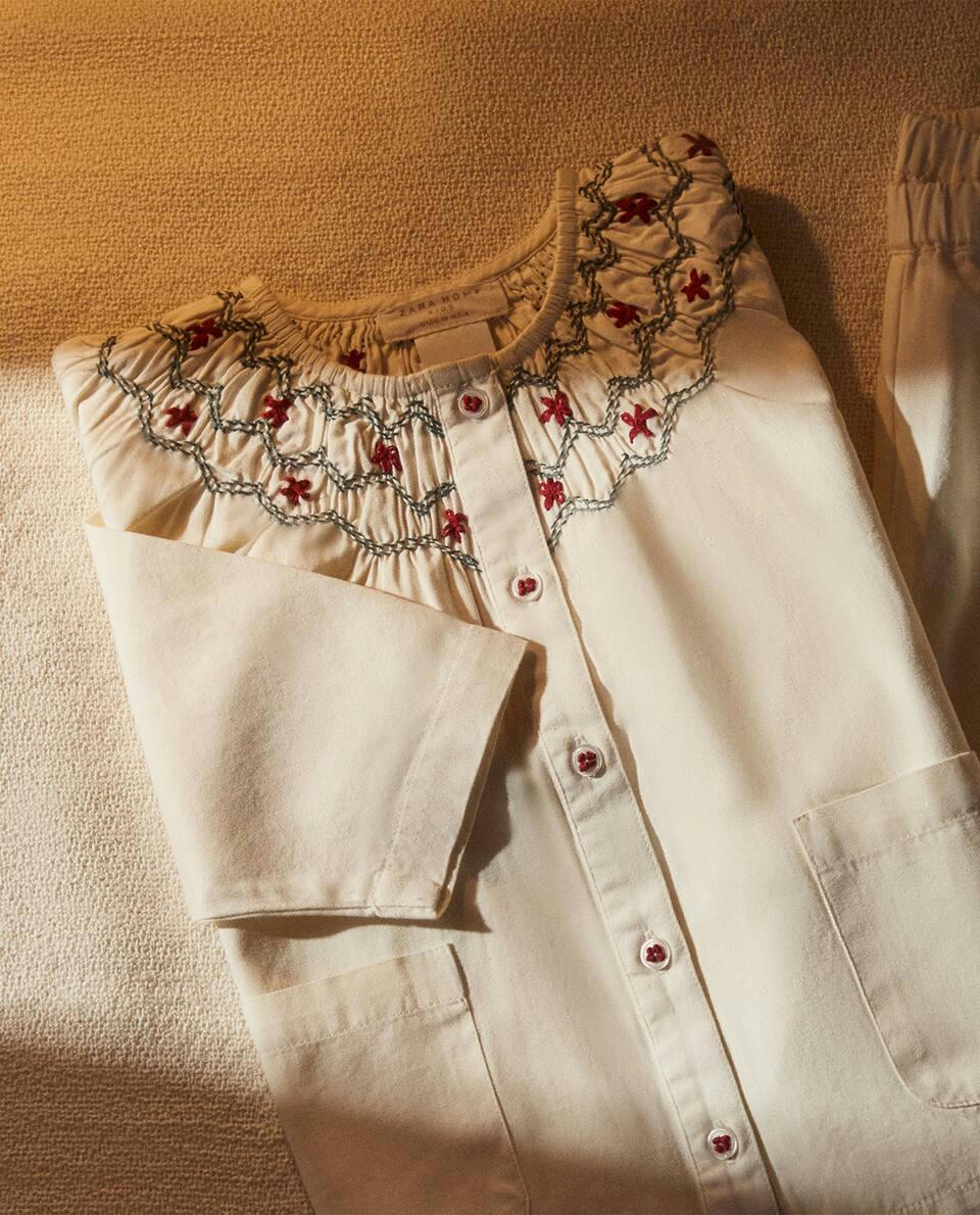 CHILDREN’S CHRISTMAS PYJAMA SET WITH EMBROIDERED COLLAR