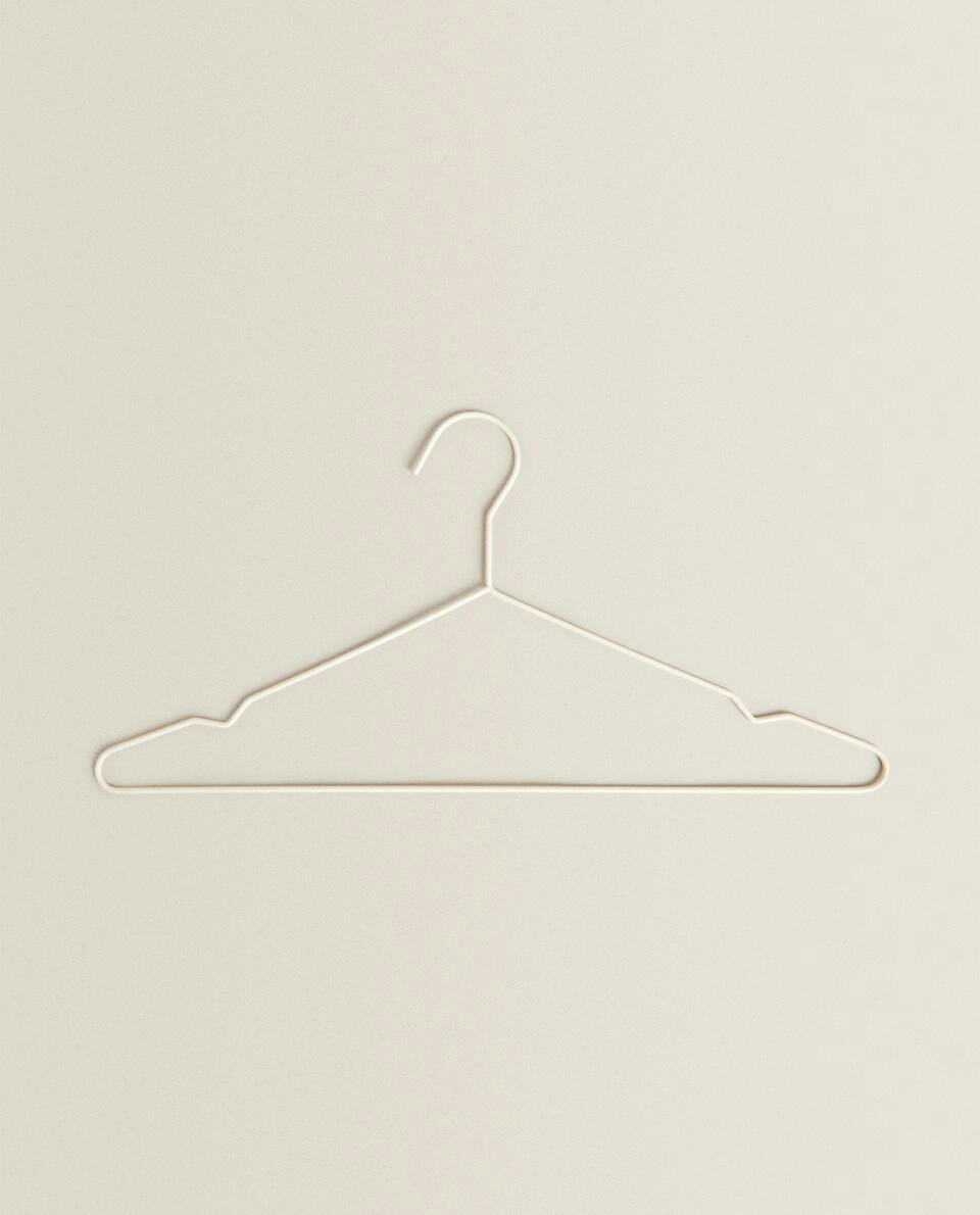 RUBBERISED HANGERS (PACK OF 6)
