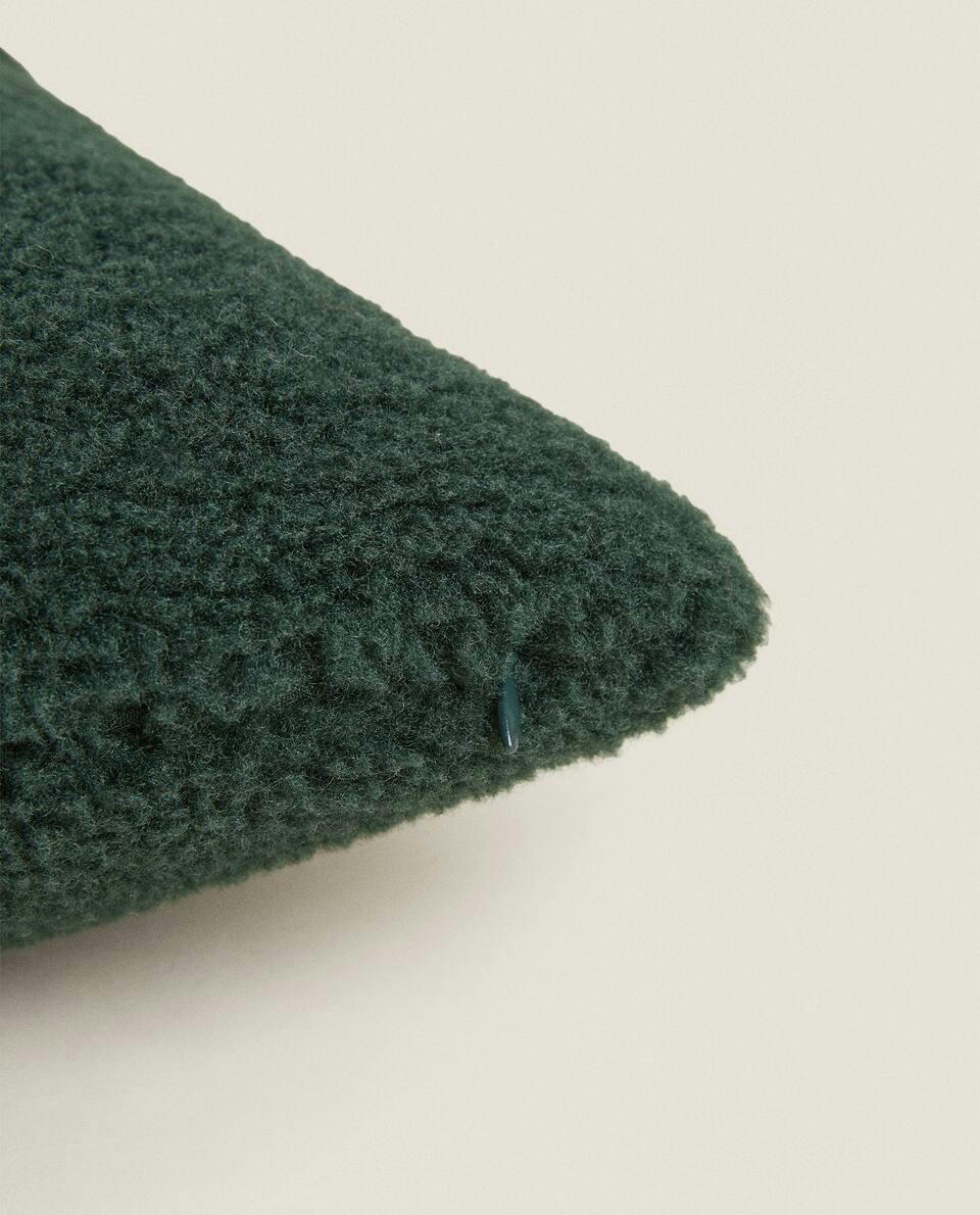 REVERSIBLE FAUX SHEARLING CHRISTMAS CUSHION COVER