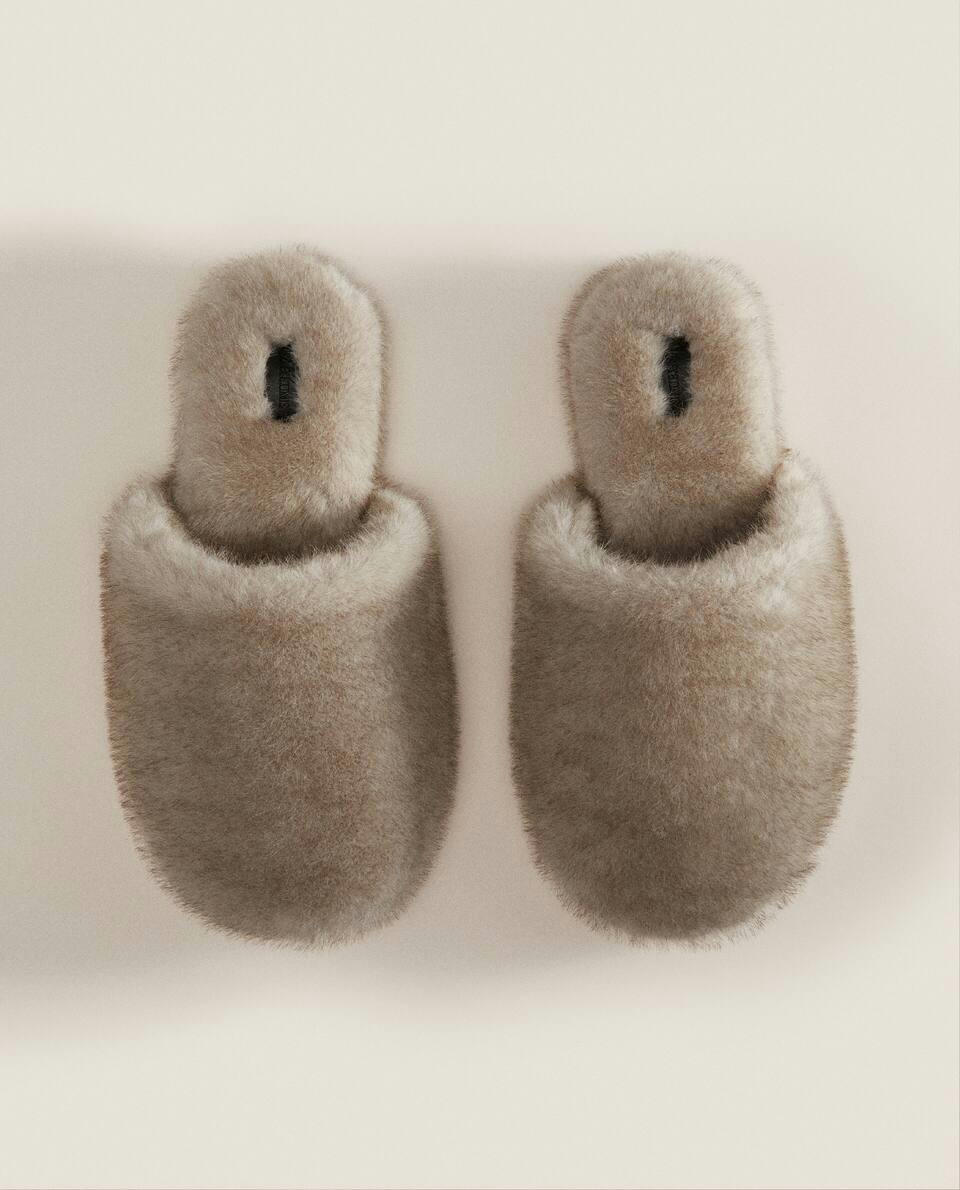 FAUX FUR MULE SLIPPERS