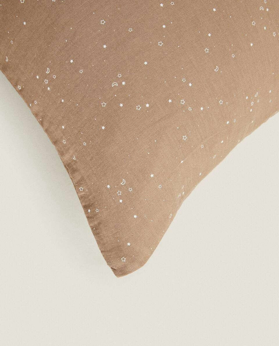 MOONS AND STARS PILLOWCASE