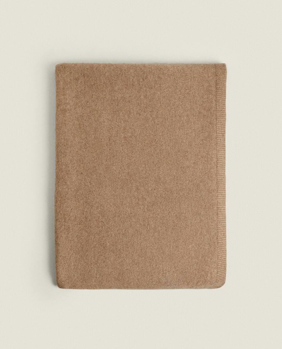 CASHMERE KNIT BLANKET