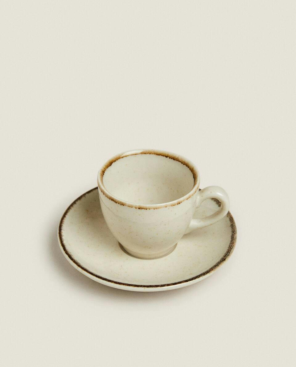 RIMMED COFFEE CUP