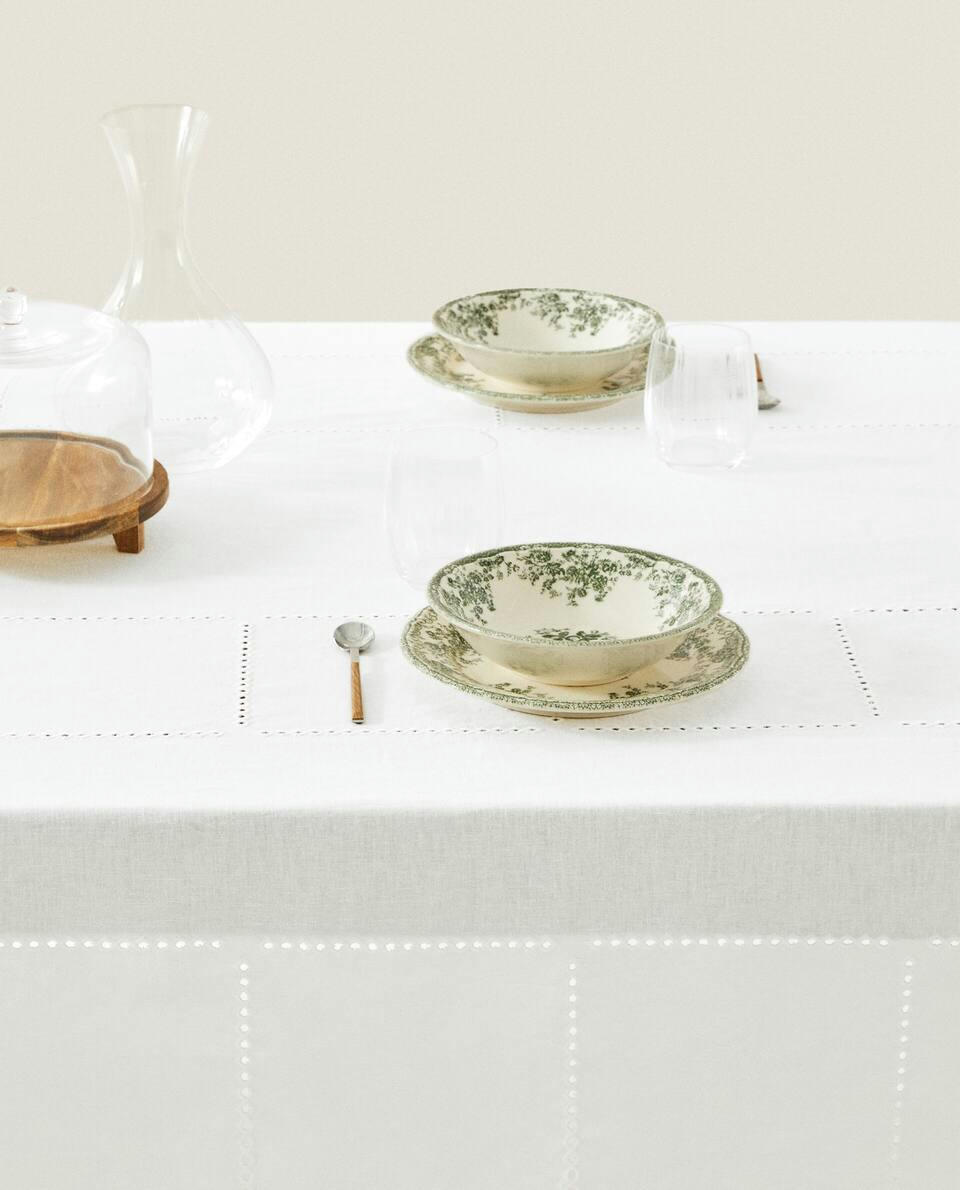 EMBROIDERED LINEN BLEND TABLECLOTH