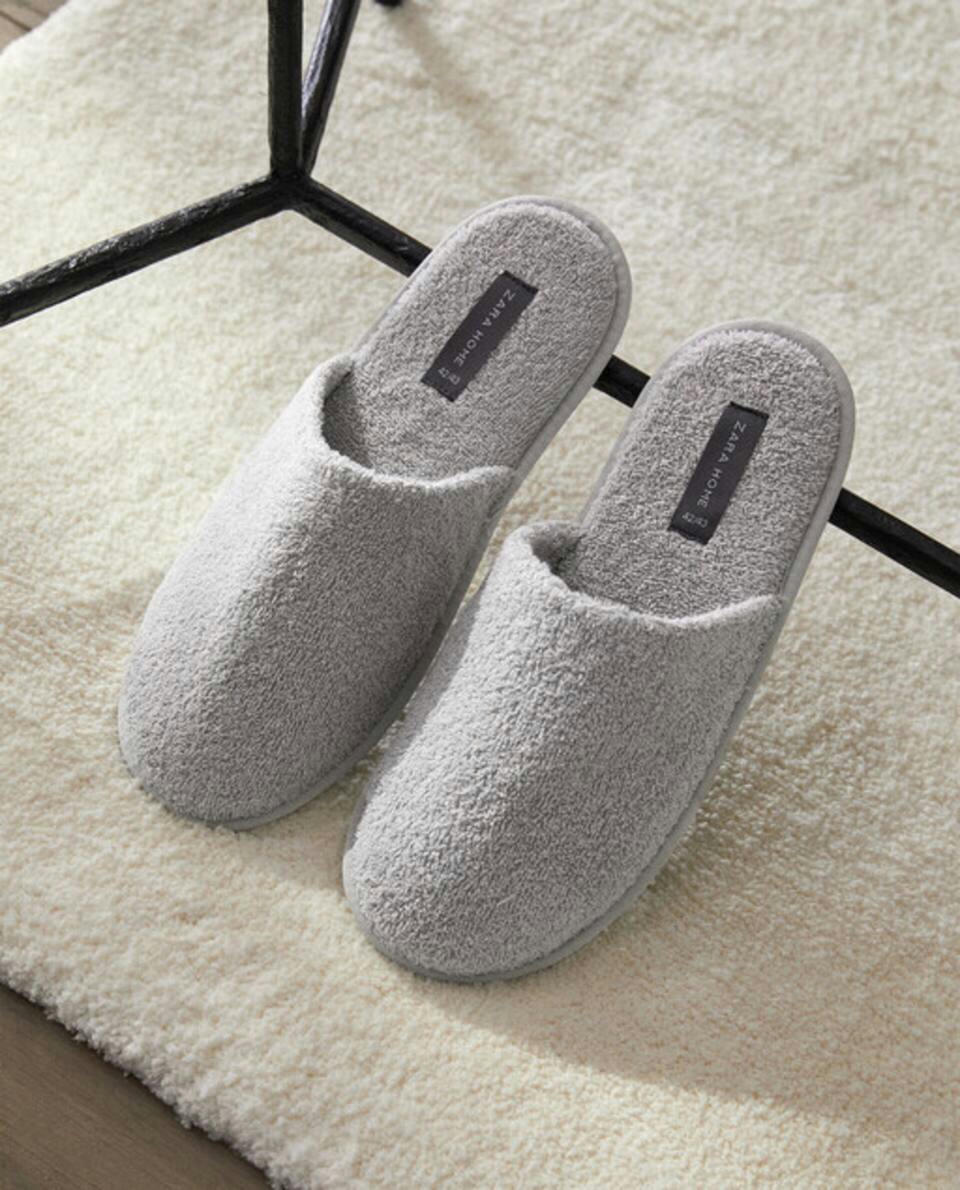 TERRY BATHROOM SLIPPERS