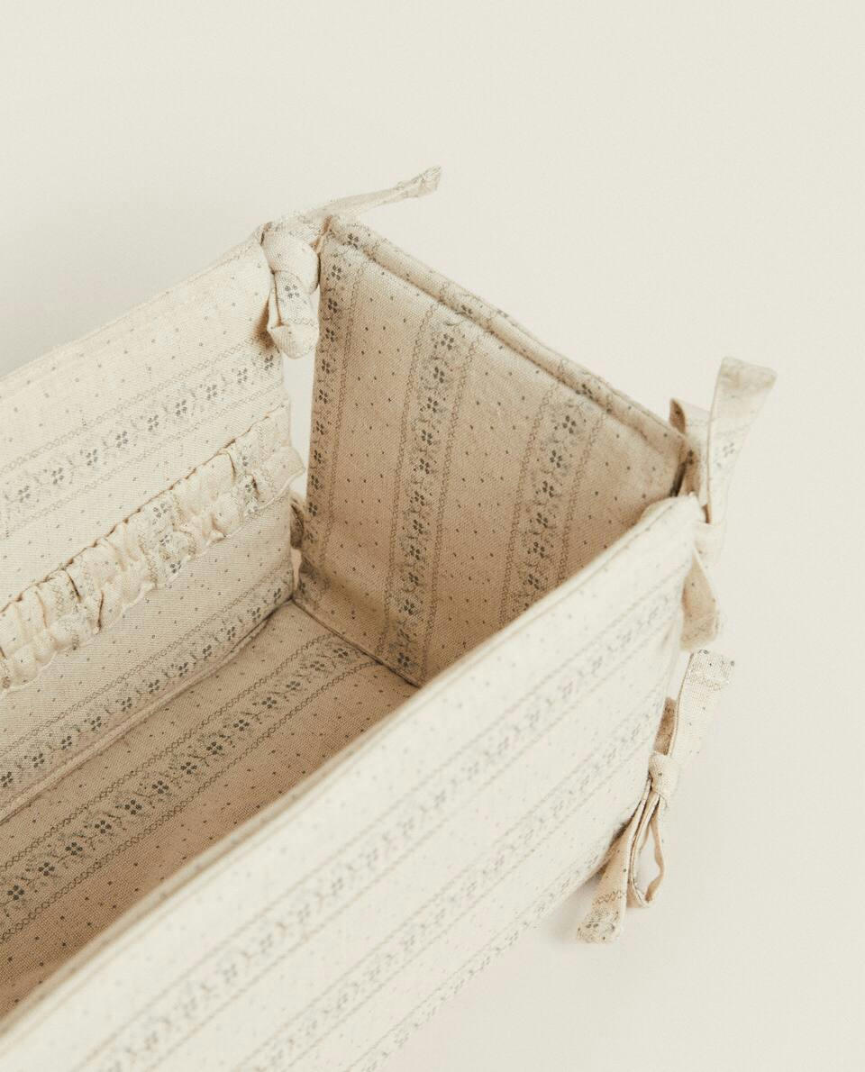 INDIVIDUAL ORGANISER WITH BORDER