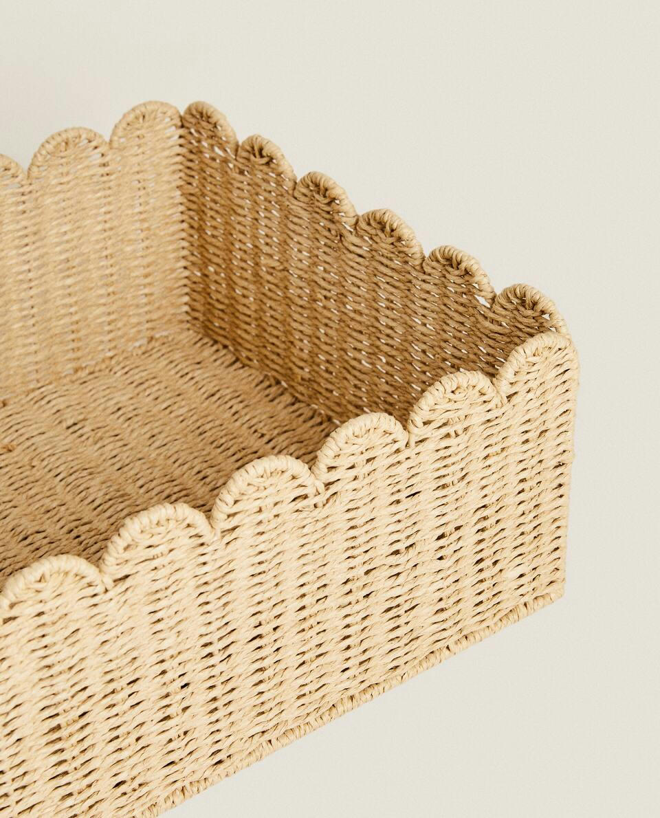 LARGE SCALLOPED BASKET