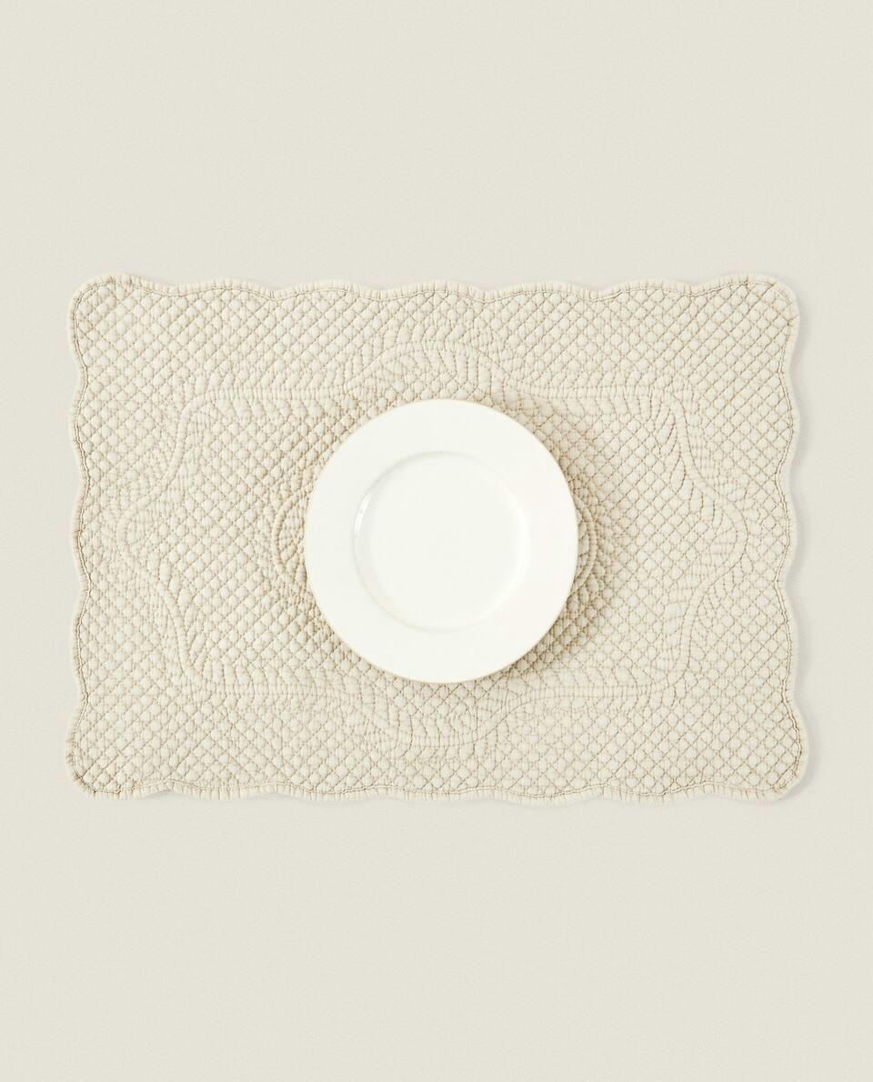 XL QUILTED PLACEMAT