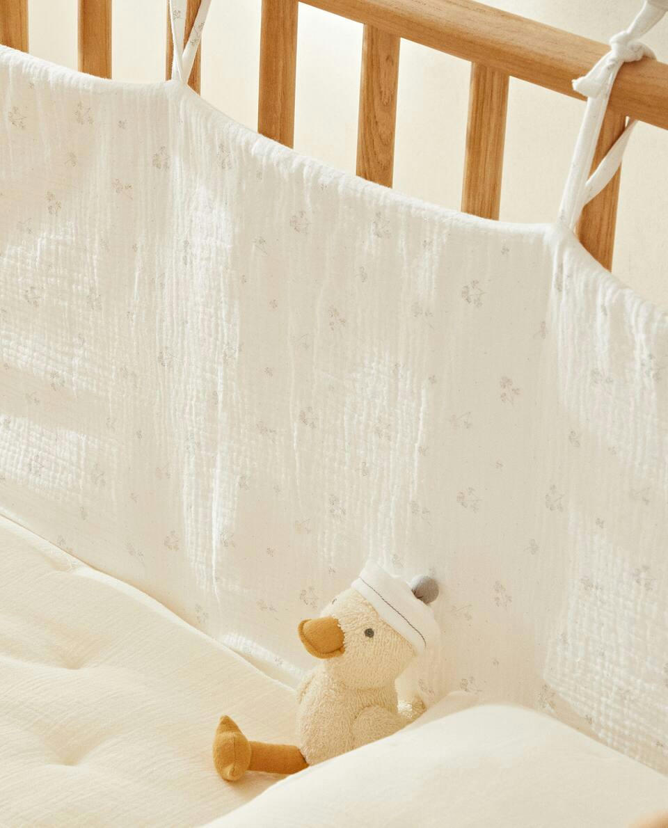 COT BUMPER COVER WITH CLOVER PRINT