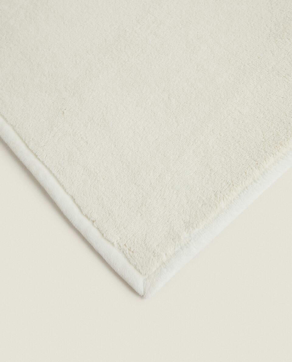 490 GSM SHORT FAUX FUR FLEECE BLANKET