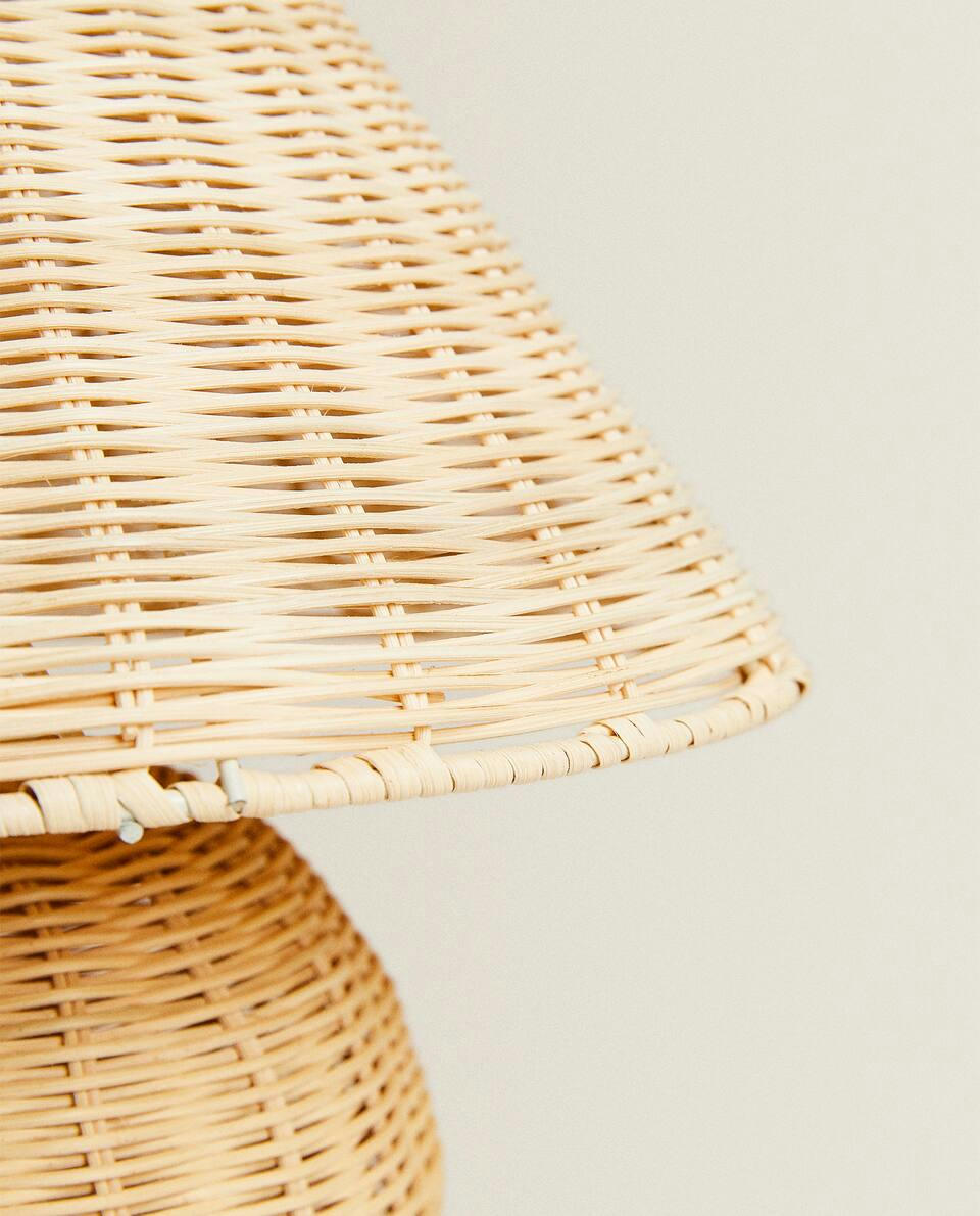 RATTAN LAMP