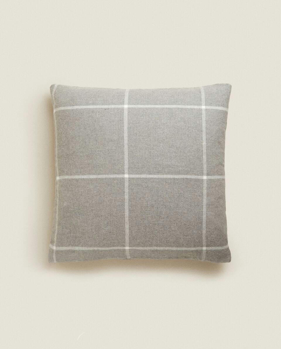 FLANNEL CUSHION COVER