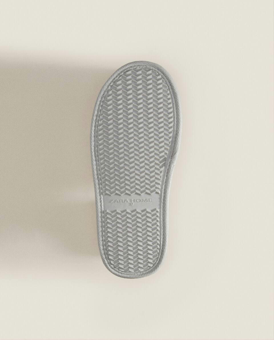 WAFFLE-KNIT CROSSOVER SLIPPERS