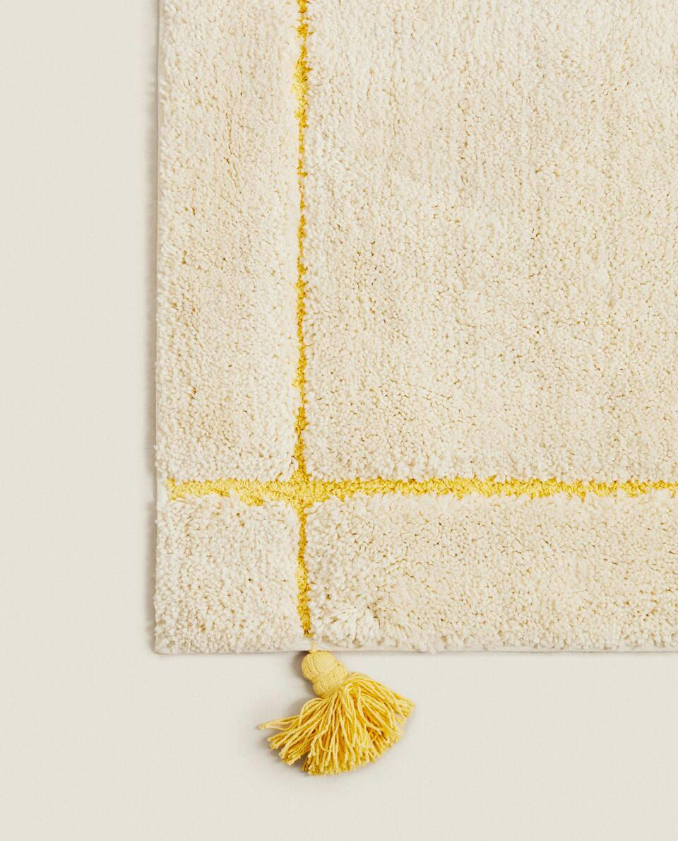KIDS’ CHECK AND TASSELS RUG