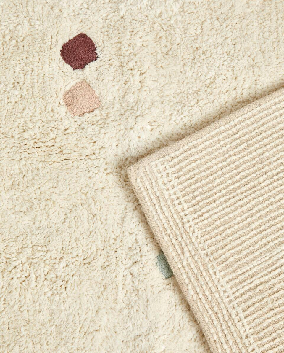 MULTICOLOURED EMBROIDERED SQUARES RUG