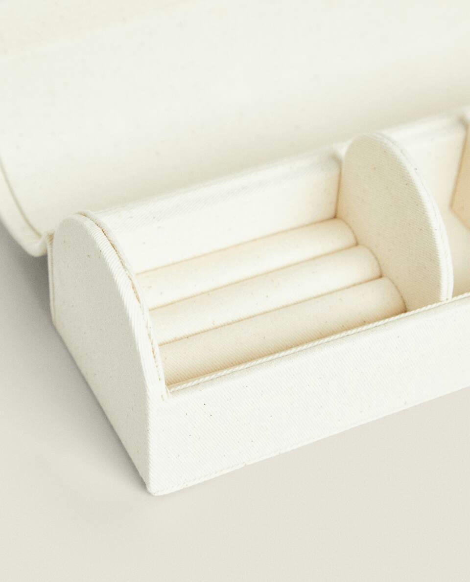 RECTANGULAR UPHOLSTERED JEWELLERY BOX